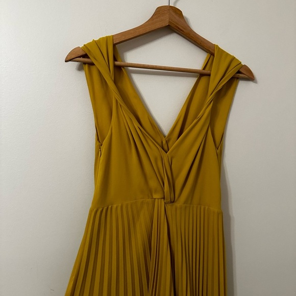 Vince Pleated Front Twist Midi Dress - Limonata NWT - Picture 12 of 13